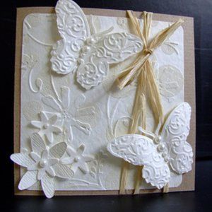 Cuttlebug 4 x 6 inches STYLIZED FLOWERS embossing folder